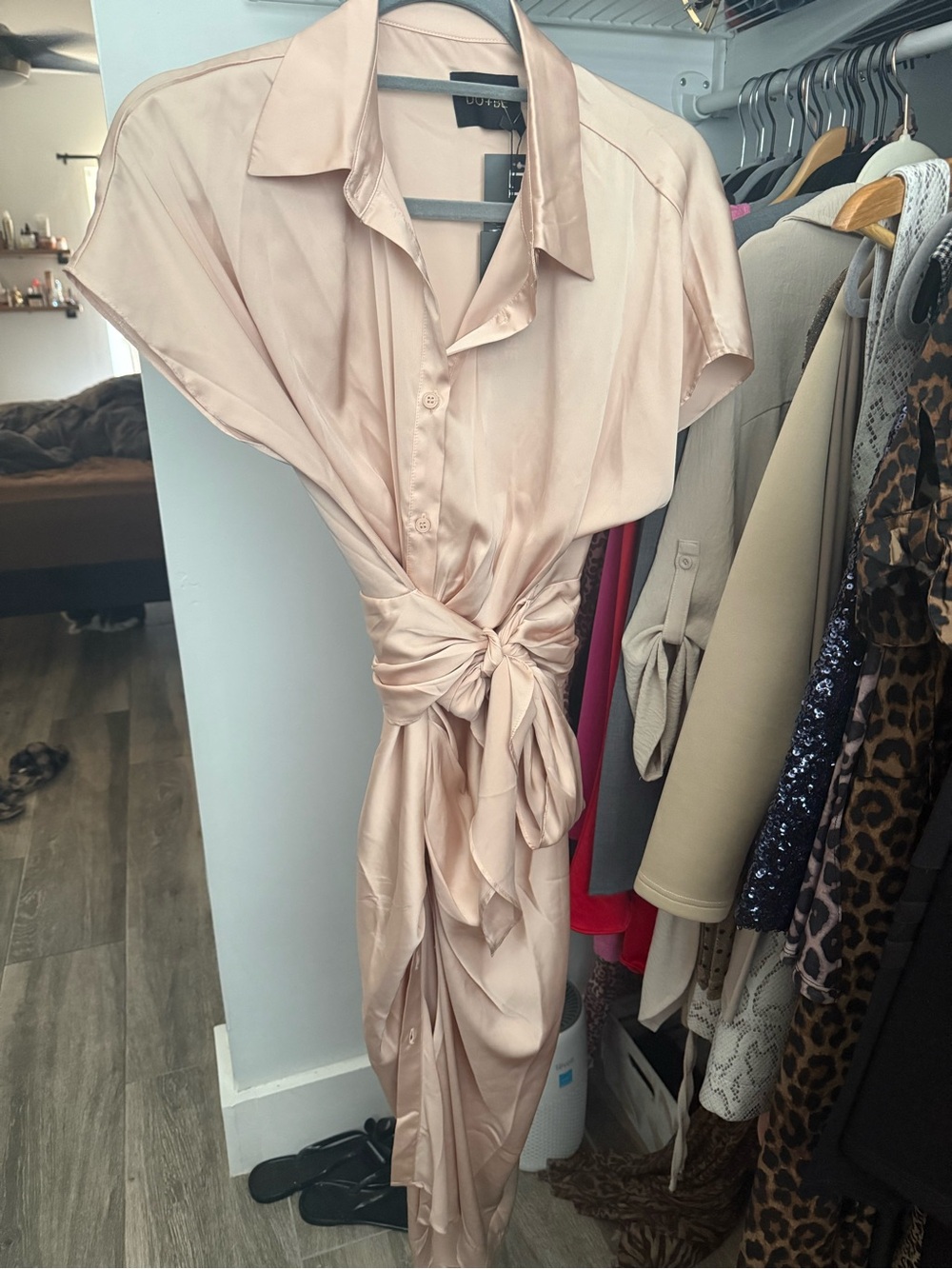 NWT! Light beige satin midi - Picture 3 of 4